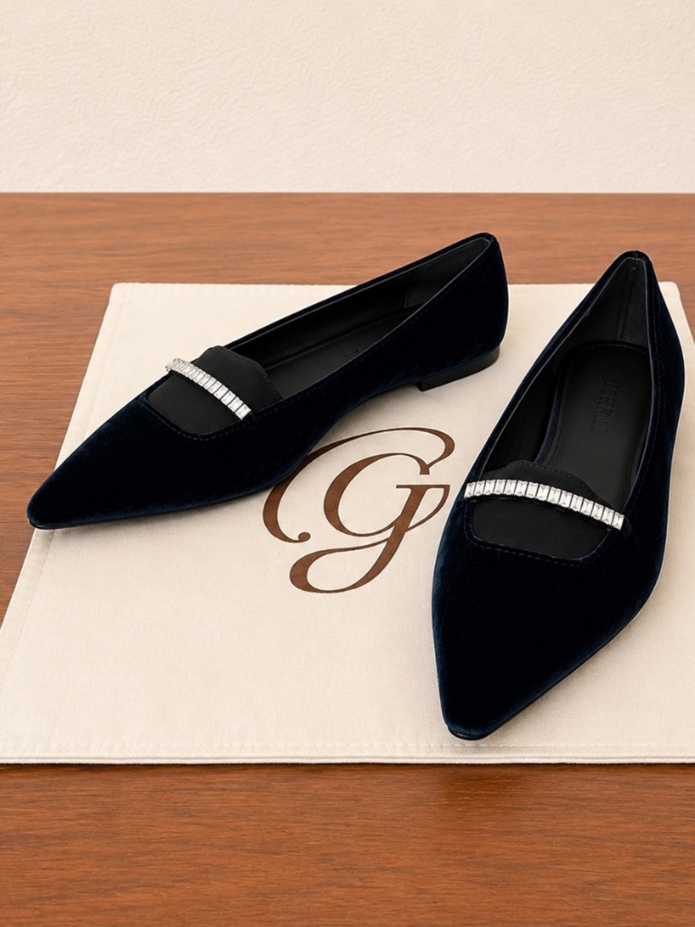 **NEW** The Valentina by M. Gemi, Navy Velvet flat, Size 40, In Box